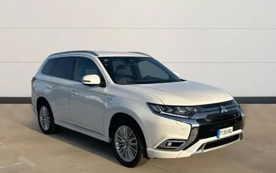 MITSUBISHI Outlander 2.4 PHEV KAITEKI AUTO 4WD 224 5P
