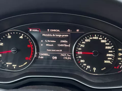 Audi A4 Avant 2.0 TDi Design S tronic