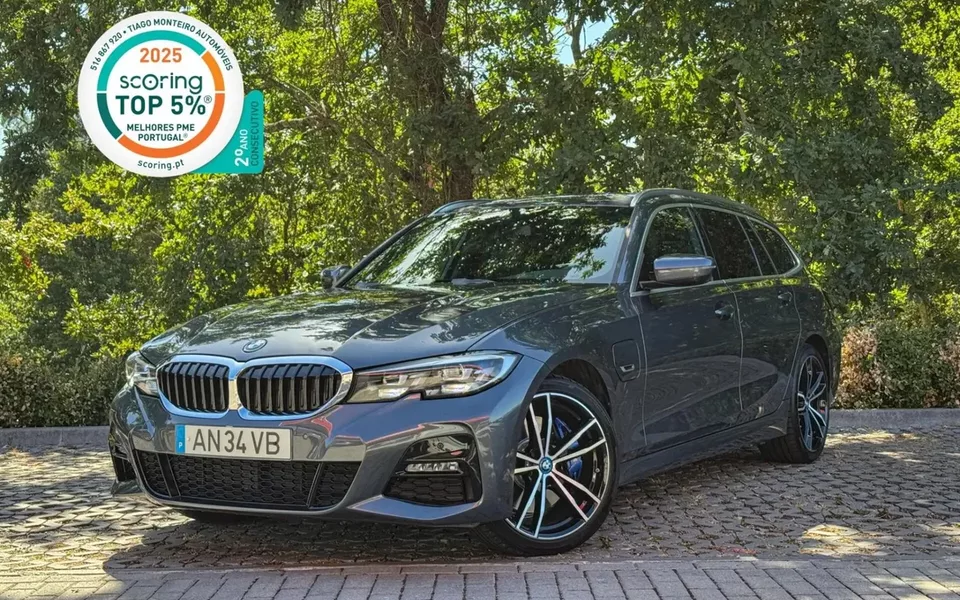 BMW 330 e Pack Desportivo M Auto