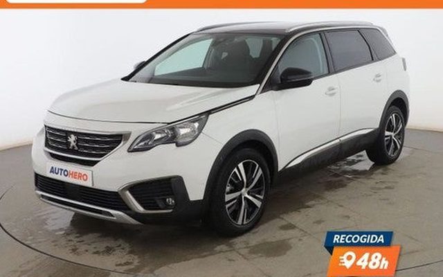 PEUGEOT 5008 1.5 Blue-HDi Allure