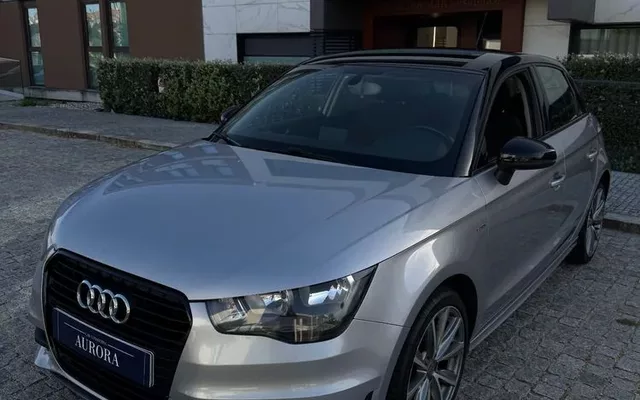 Audi A1 Sportback 1.6 TDi S-line S tronic