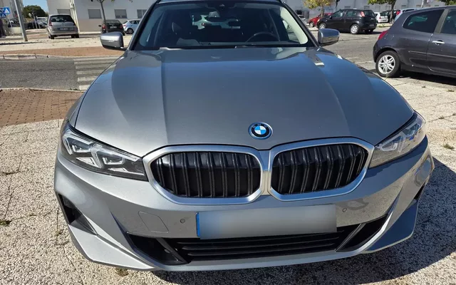 BMW 320