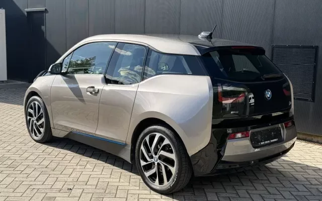 BMW i3 (60 Ah)
