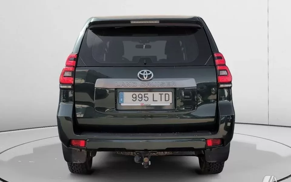 TOYOTA Land Cruiser Land Cruiser D-4D GX