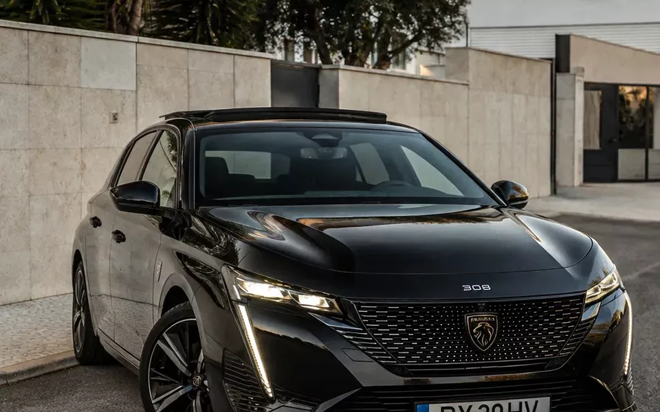 Peugeot 308 225 e-EAT8 GT