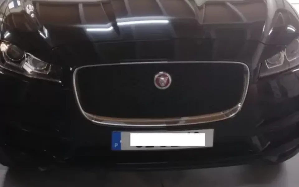 Jaguar F-Pace 2.0 i4D Pure AWD Aut.