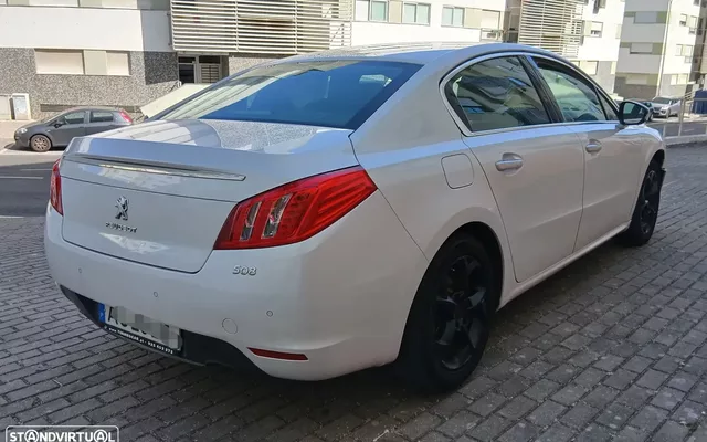 Peugeot 508 2.0 HDi Hybrid4 2-Tronic 85g