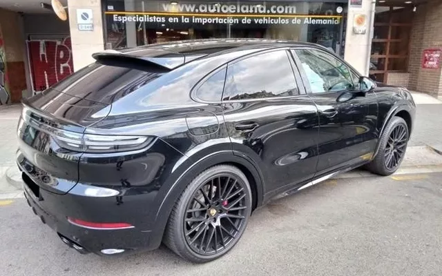 PORSCHE Cayenne Cayenne Coupé GTS