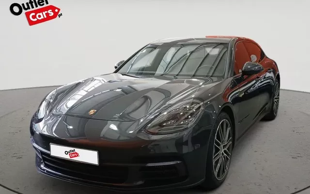 Porsche Panamera Sport Turismo 4 E-Hybrid