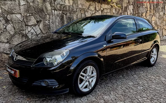 Opel Astra GTC 1.3 CDTI