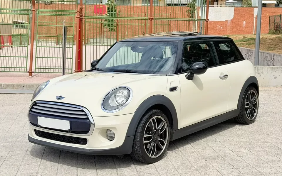 MINI 3 Portas Cooper D Seven