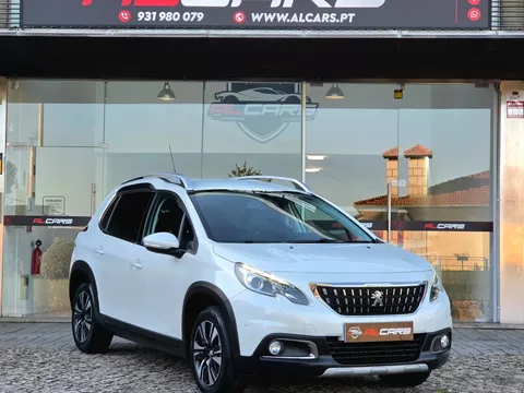 Peugeot 2008 1.2 PureTech Allure
