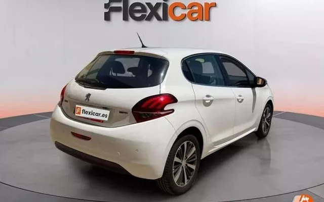 PEUGEOT 208 208 1.2 PureTech S&S Allure 110