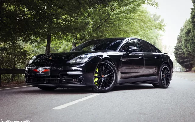 Porsche Panamera Turbo S E-Hybrid Executive