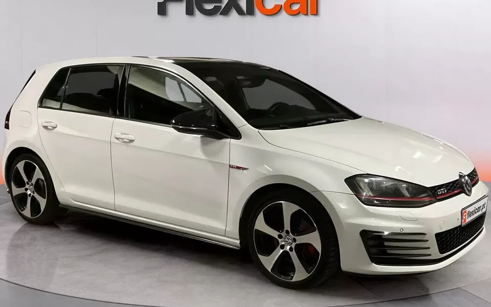 VW Golf 2.0 TSI GTI DSG Performance