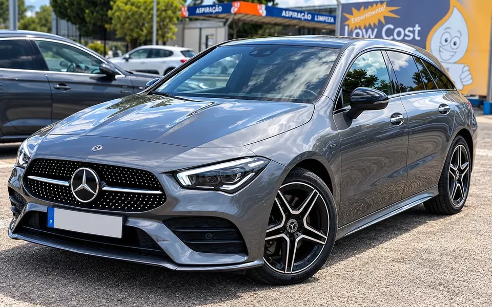 Mercedes-Benz CLA 250 e Shooting Brake AMG Line