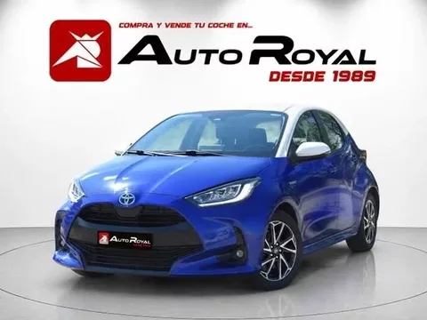 TOYOTA Yaris 1.5 VVT ICONIC HYBRID CVT