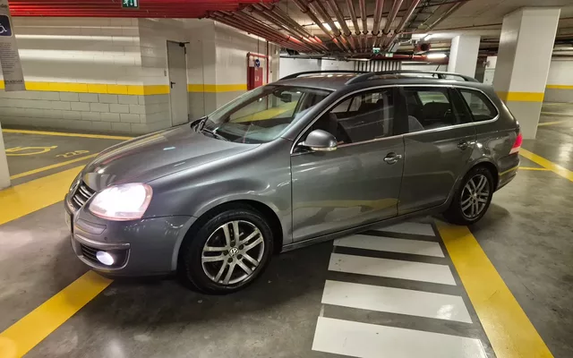 VW Golf Variant 1.9 TDi BlueM Confortline