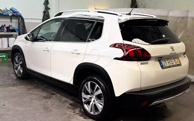 Peugeot 2008 1.6 BlueHDi Allure