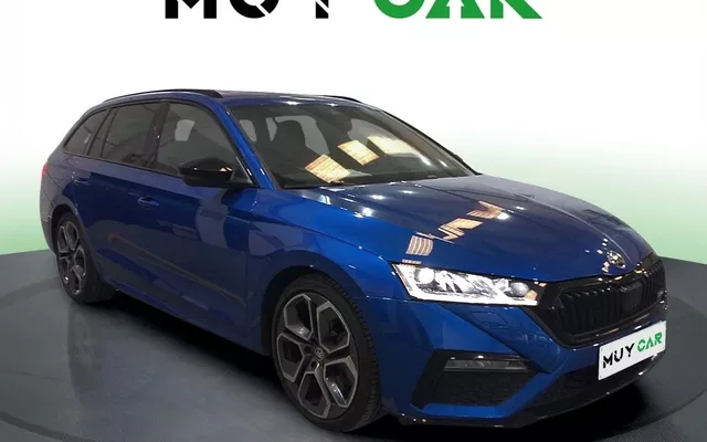 SKODA Octavia Octavia Combi 2.0 TSI RS DSG 180kW