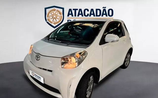 Toyota iQ