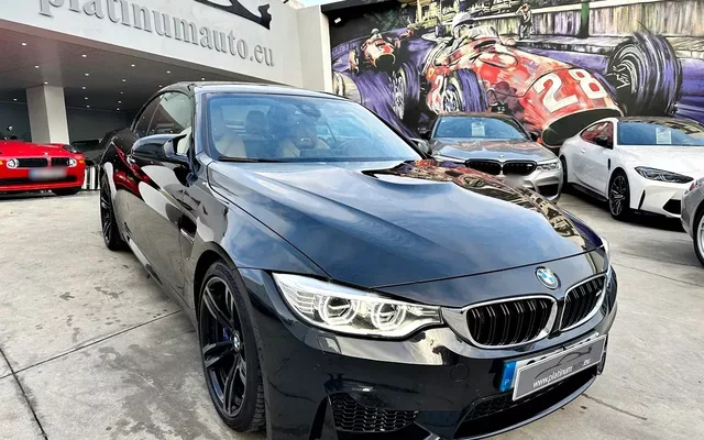 BMW M4 Auto