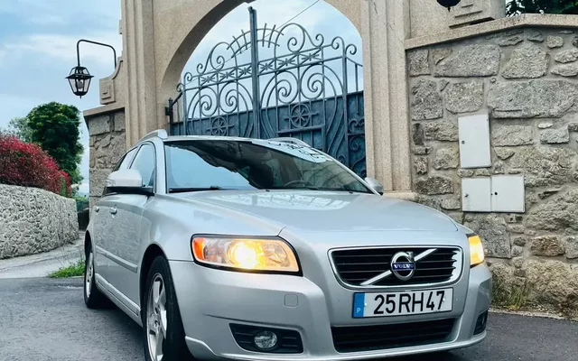 Volvo V50