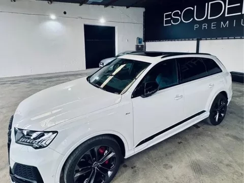 AUDI Q7 Q7 60 TFSIe S line plus quattro tiptronic