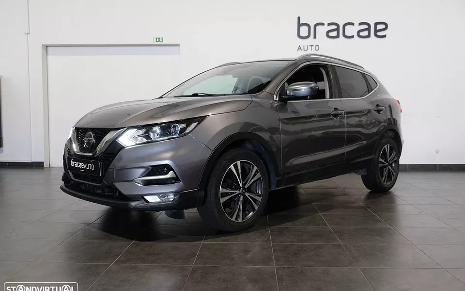 Nissan Qashqai 1.5 dCi N-Connecta J18+Led