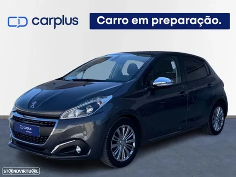Peugeot 208 1.2 PureTech Signature