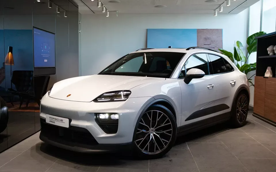 Porsche Macan Electric 4