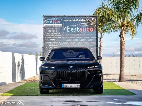 BMW i7 eDrive50 Pack Desportivo M Pro
