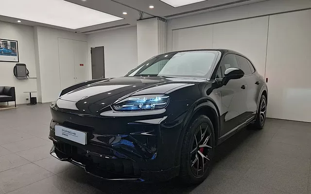 Porsche Cayenne Electric Turbo