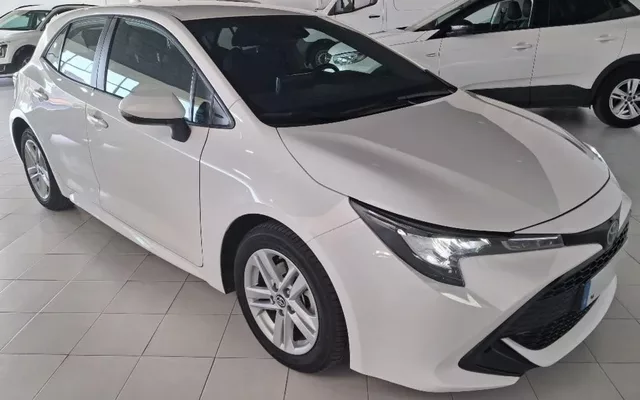 TOYOTA Corolla COROLLA 1.8 HYBRID ACTIVE TECH E-CVT 4P