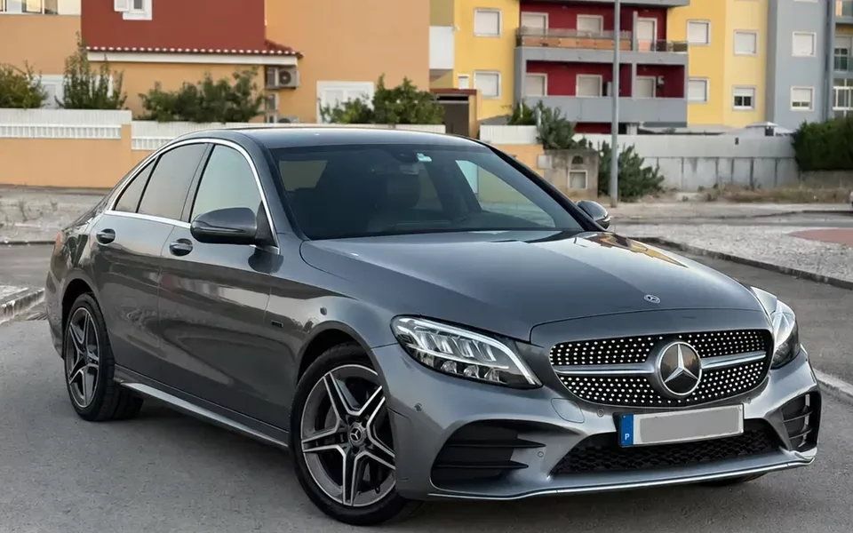 Mercedes-Benz C 300 de AMG Line