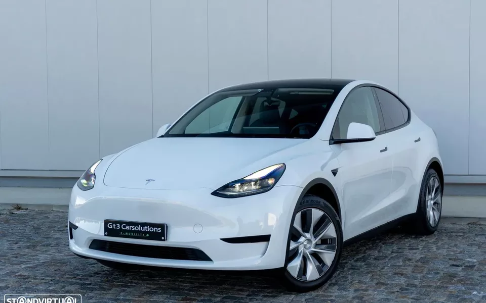 Tesla Model Y Standard
