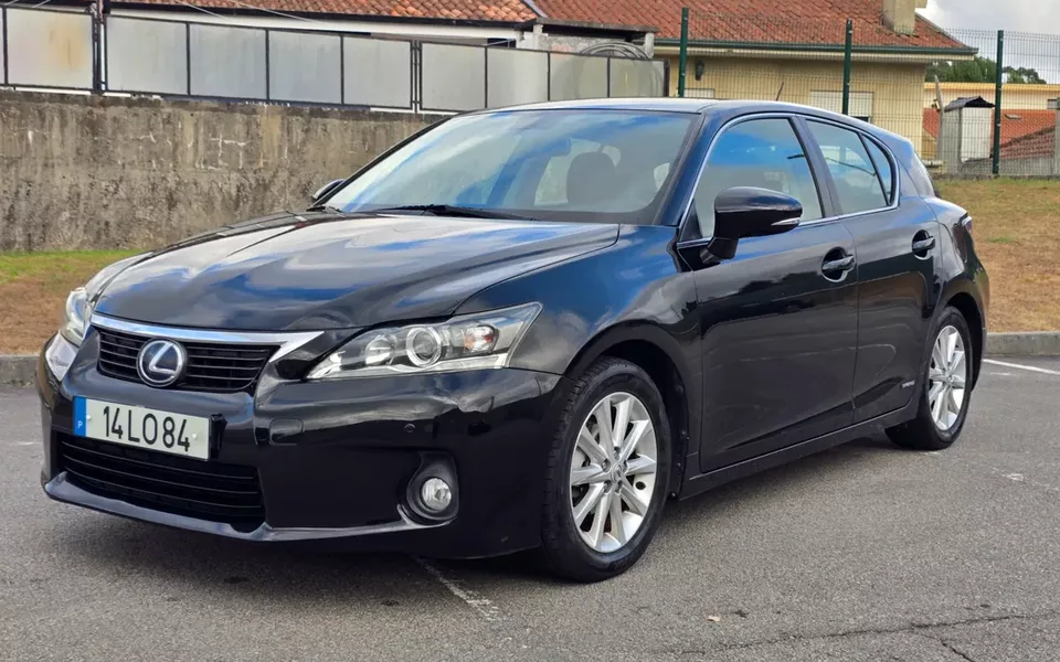 Lexus CT 200h