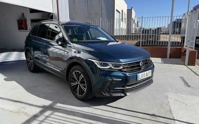 VOLKSWAGEN Tiguan Tiguan 2.0TDI Urban Sport DSG 110kW