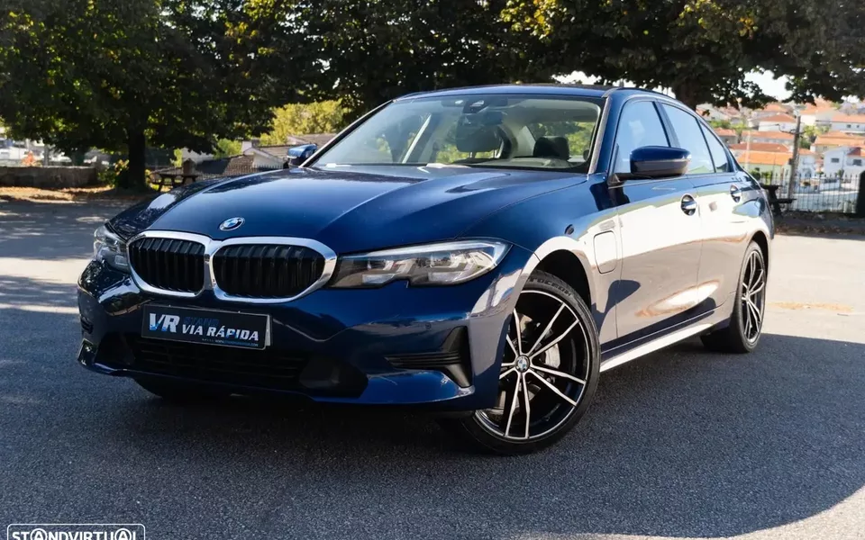 BMW 330