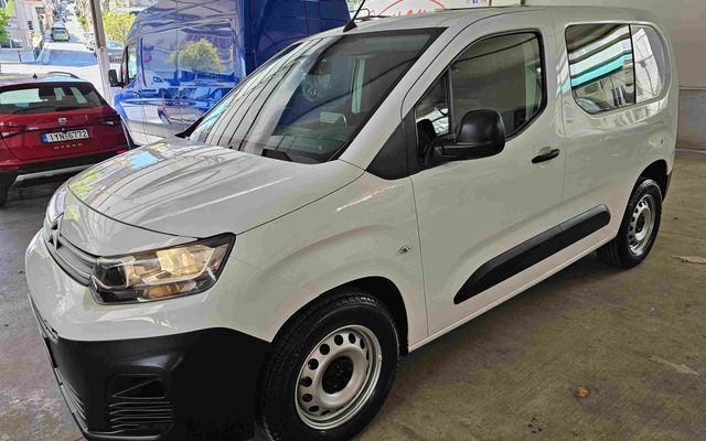 Citroen Berlingo '22 - 1.5 Diesel 102hp - Παραδίδεται με service αντιπροσωπείας Citroen