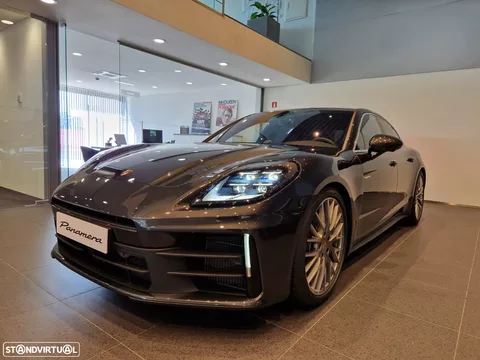 Porsche Panamera 4 E-Hybrid