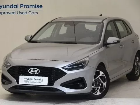 Vendido: HYUNDAI i30 i30 1.0 TGDI Klass 48V 100 - 21990€ en Donosti