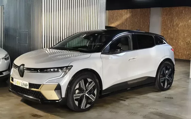 Renault Mégane E-Tech EV60 Iconic Autonomia Conforto