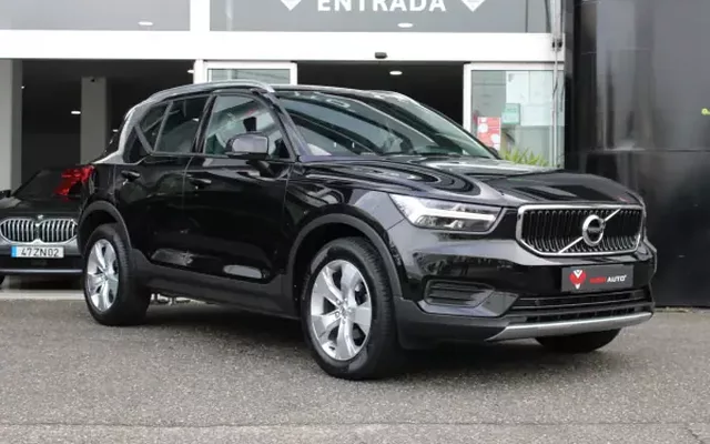 Volvo XC 40 2021 1.5 T2 Momentum