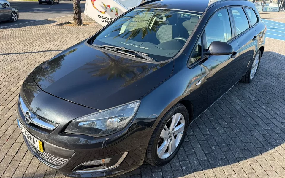 Opel Astra Sports Tourer ver-1-7-cdti-enjoy-s-s
