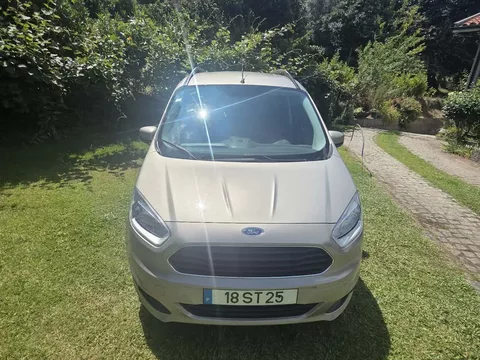 Ford Tourneo Courier 1.0 EcoBoost Ambiente