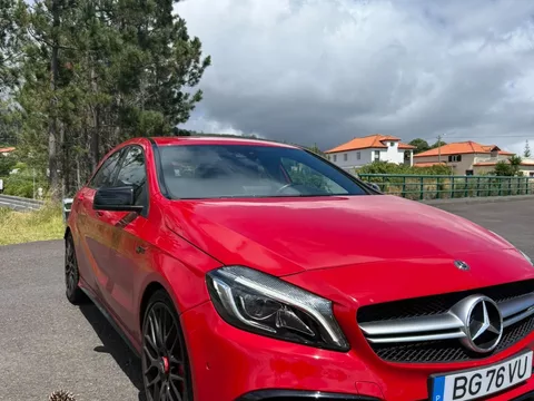 Mercedes-Benz A 45 AMG 4Matic Speedshift 7G-DCT