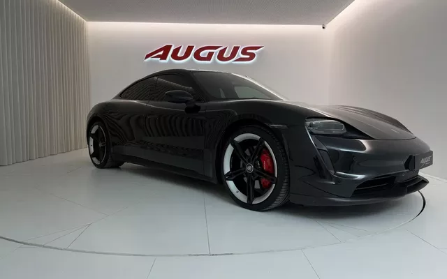 Porsche Taycan Standard