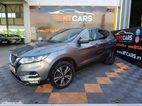 Nissan Qashqai 1.5 dCi N-Connecta J18