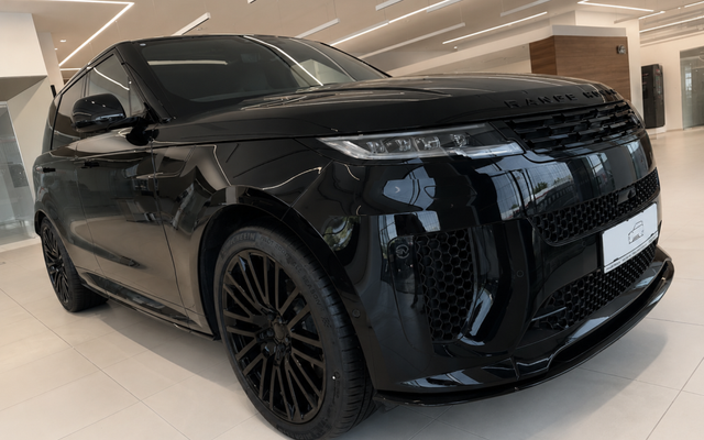 Land Rover RANGE ROVER SPORT, 5 USI SUV SWB, 4.4 V8 635CP AWD Auto MHEV, SV Black